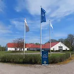 Aparthotel Efterskole 3*