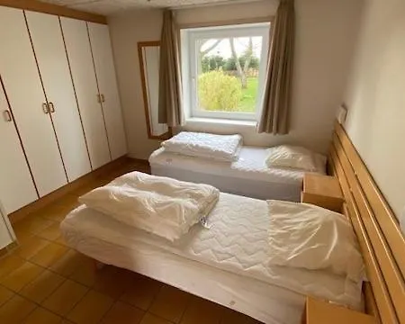 Efterskole מלון דירות 3*