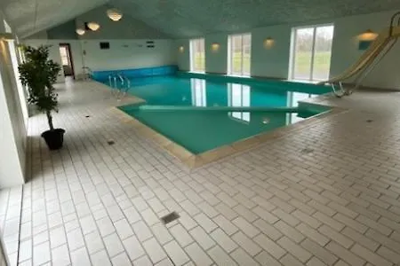 מלון דירות Efterskole 3*