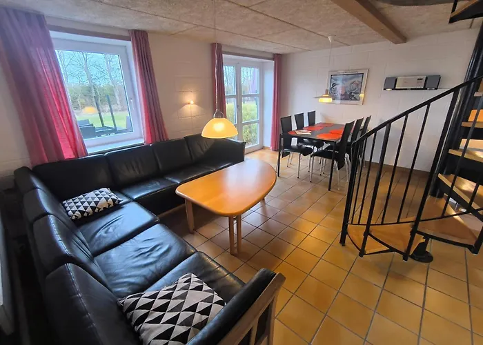 Efterskole Apartahotel 3*
